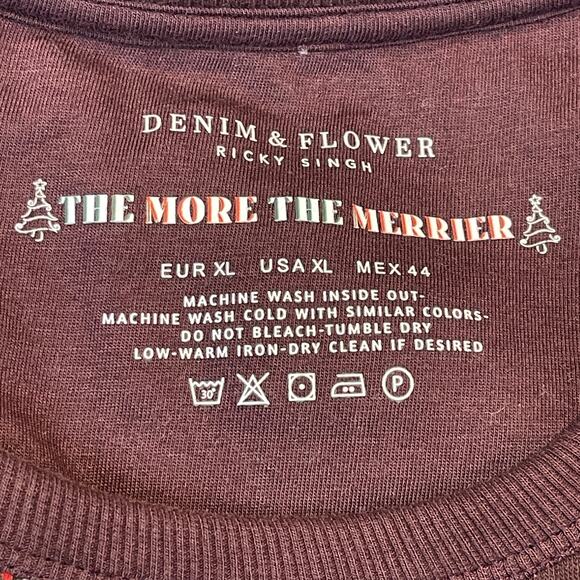 Denim & Flower Shady Santa Claus Christmas Sweatshirt Size XL - Picture 4 of 5